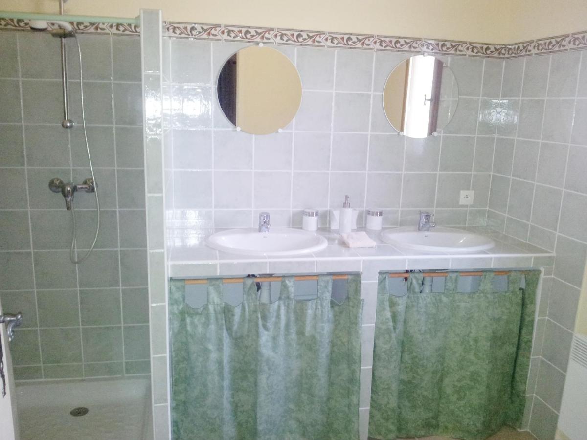 Les Cerises Bed & Breakfast Saint-Saturnin-d'Apt Ngoại thất bức ảnh