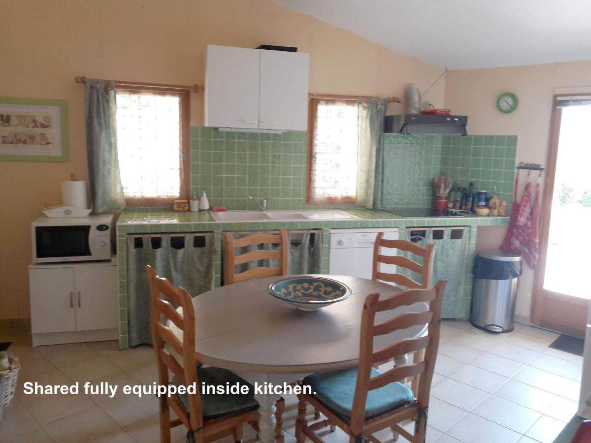 Les Cerises Bed & Breakfast Saint-Saturnin-d'Apt Ngoại thất bức ảnh