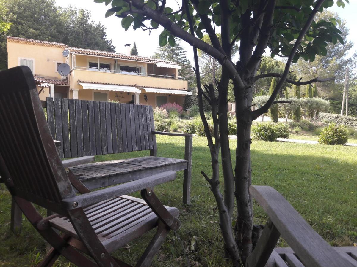 Les Cerises Bed & Breakfast Saint-Saturnin-d'Apt Ngoại thất bức ảnh