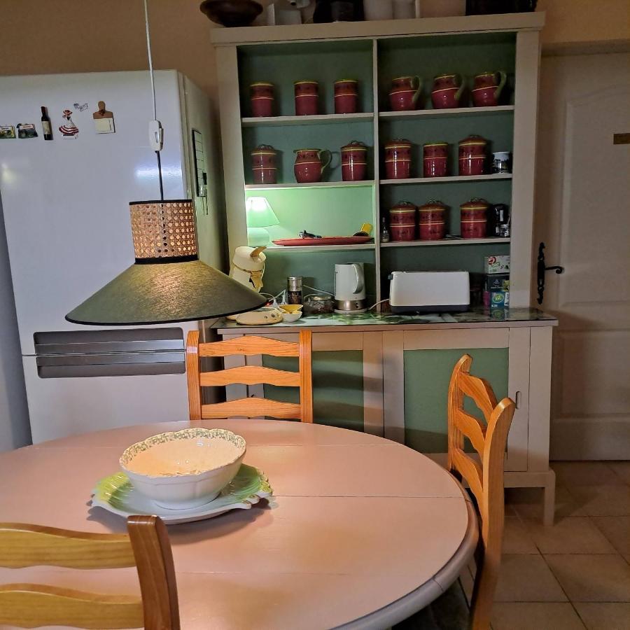 Les Cerises Bed & Breakfast Saint-Saturnin-d'Apt Ngoại thất bức ảnh