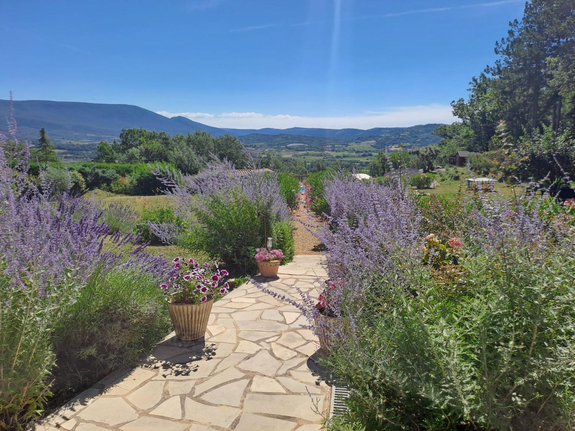 Les Cerises Bed & Breakfast Saint-Saturnin-d'Apt Ngoại thất bức ảnh